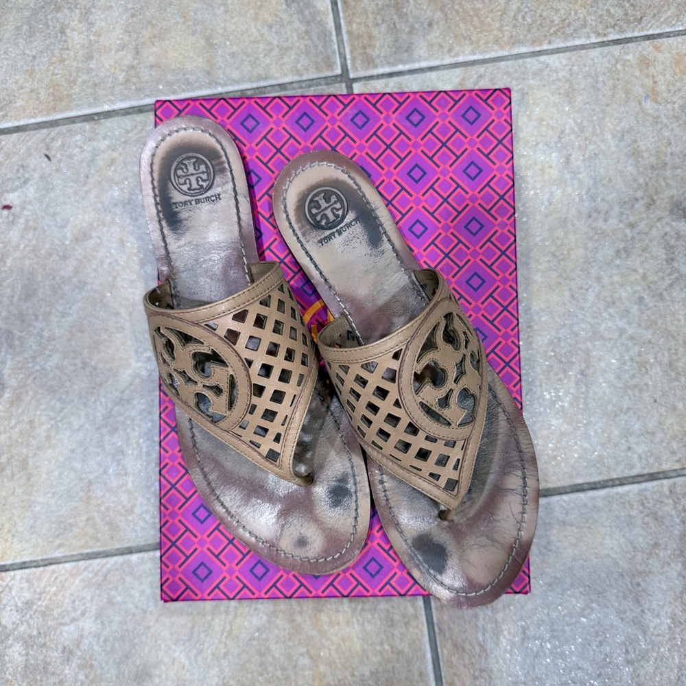 Tory Burch Tan Sandals with Chic Design